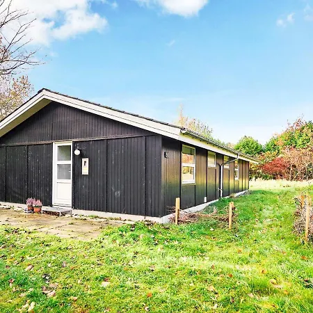 Holiday home 6 Person In Knebel Skodshoved Strand