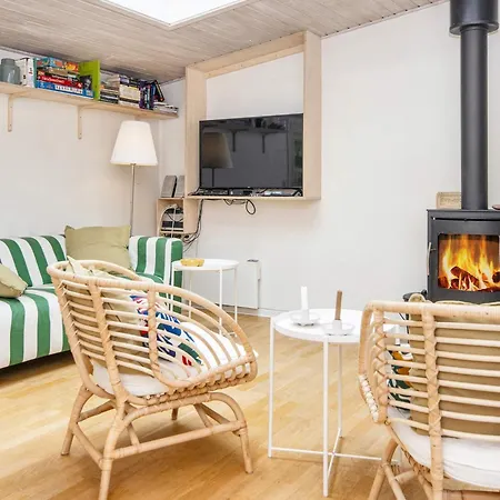 6 Person In Knebel-by Traum * Skødshoved Strand